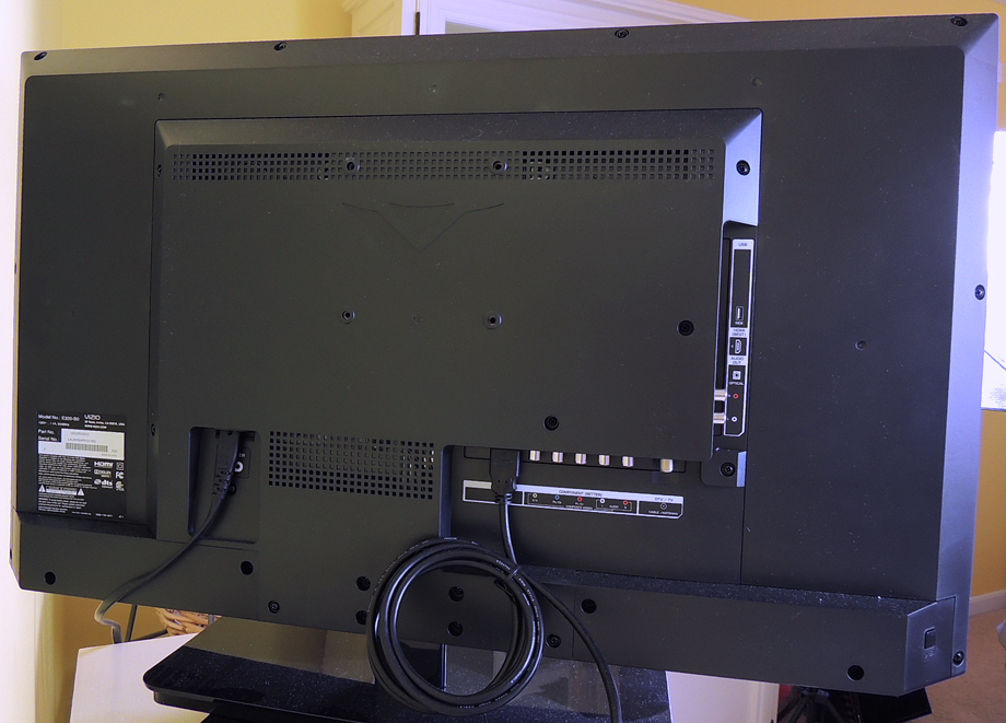 Vizio 32" Flat Screen TV with Remote