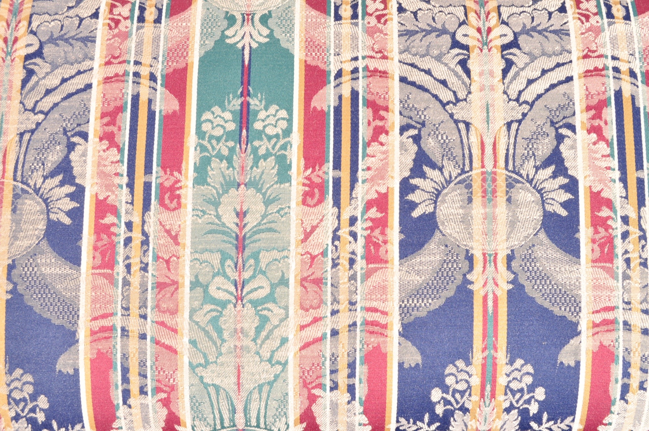 Hepplewhite Style Bench