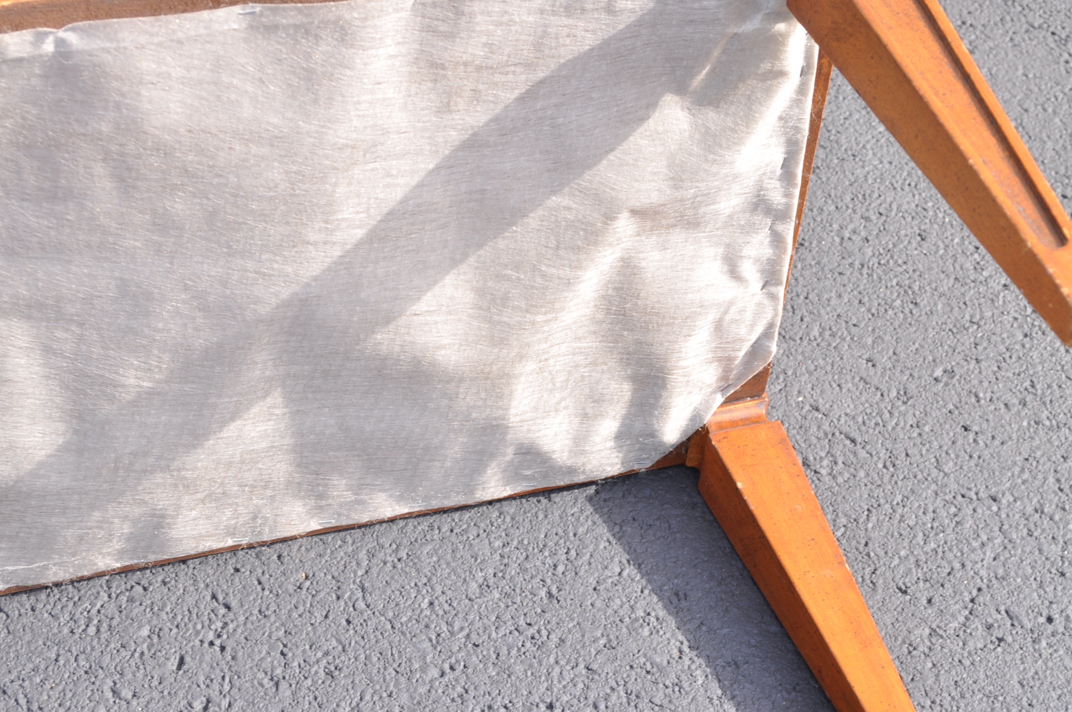 Hepplewhite Style Bench