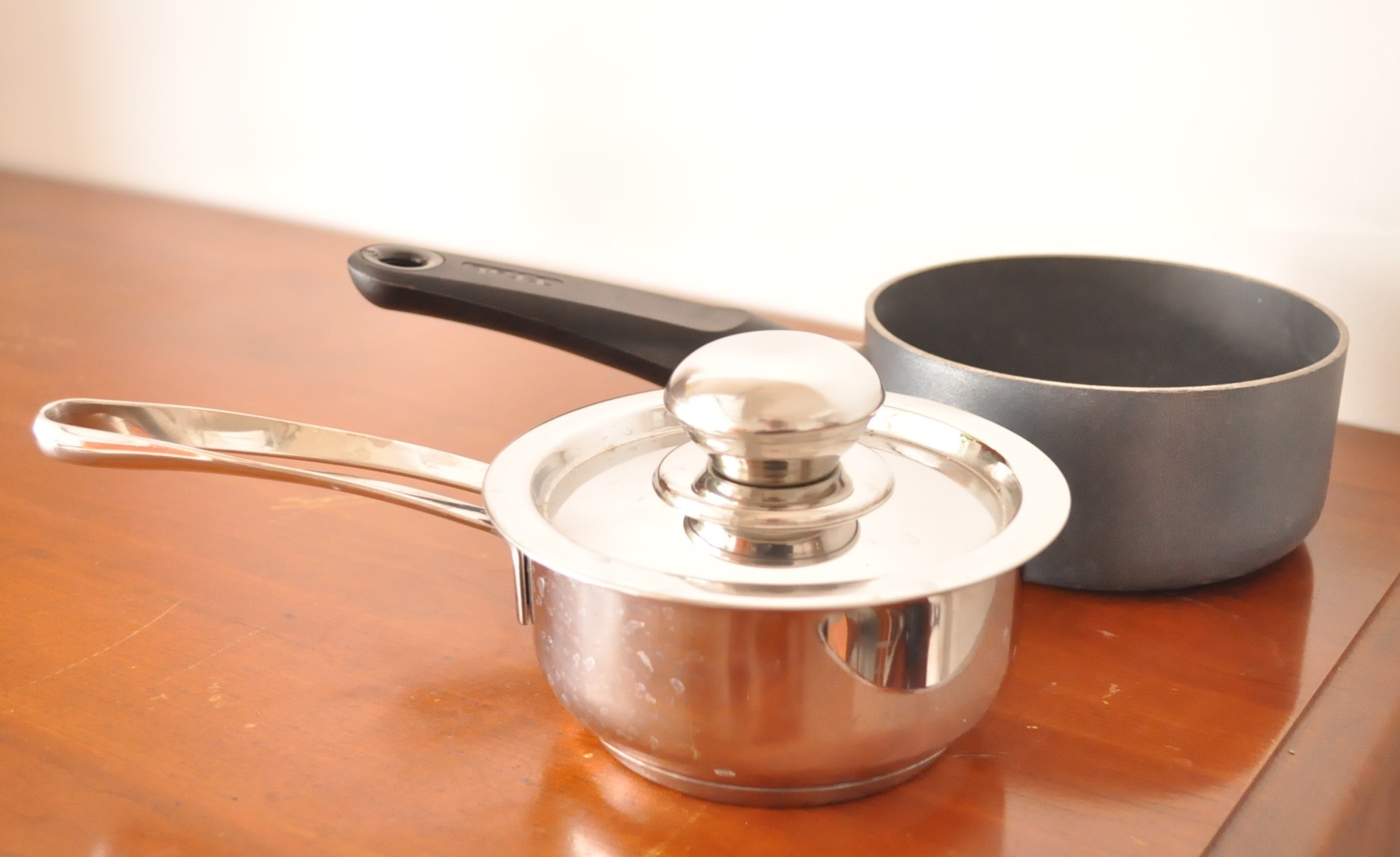 Pans with Lids, Mixing Bowls and Mixer