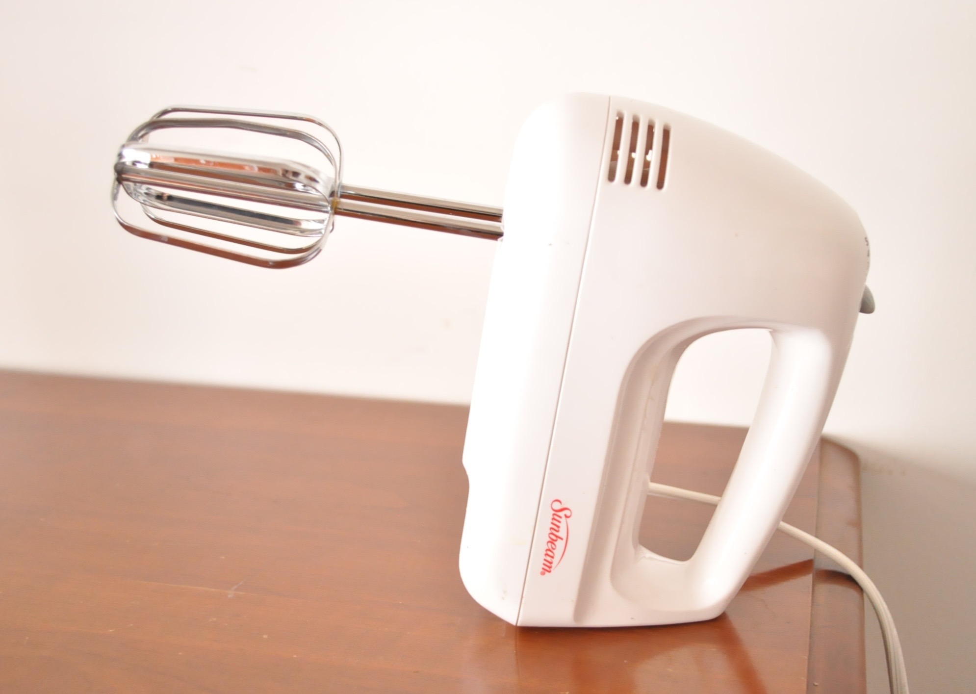 Pans with Lids, Mixing Bowls and Mixer