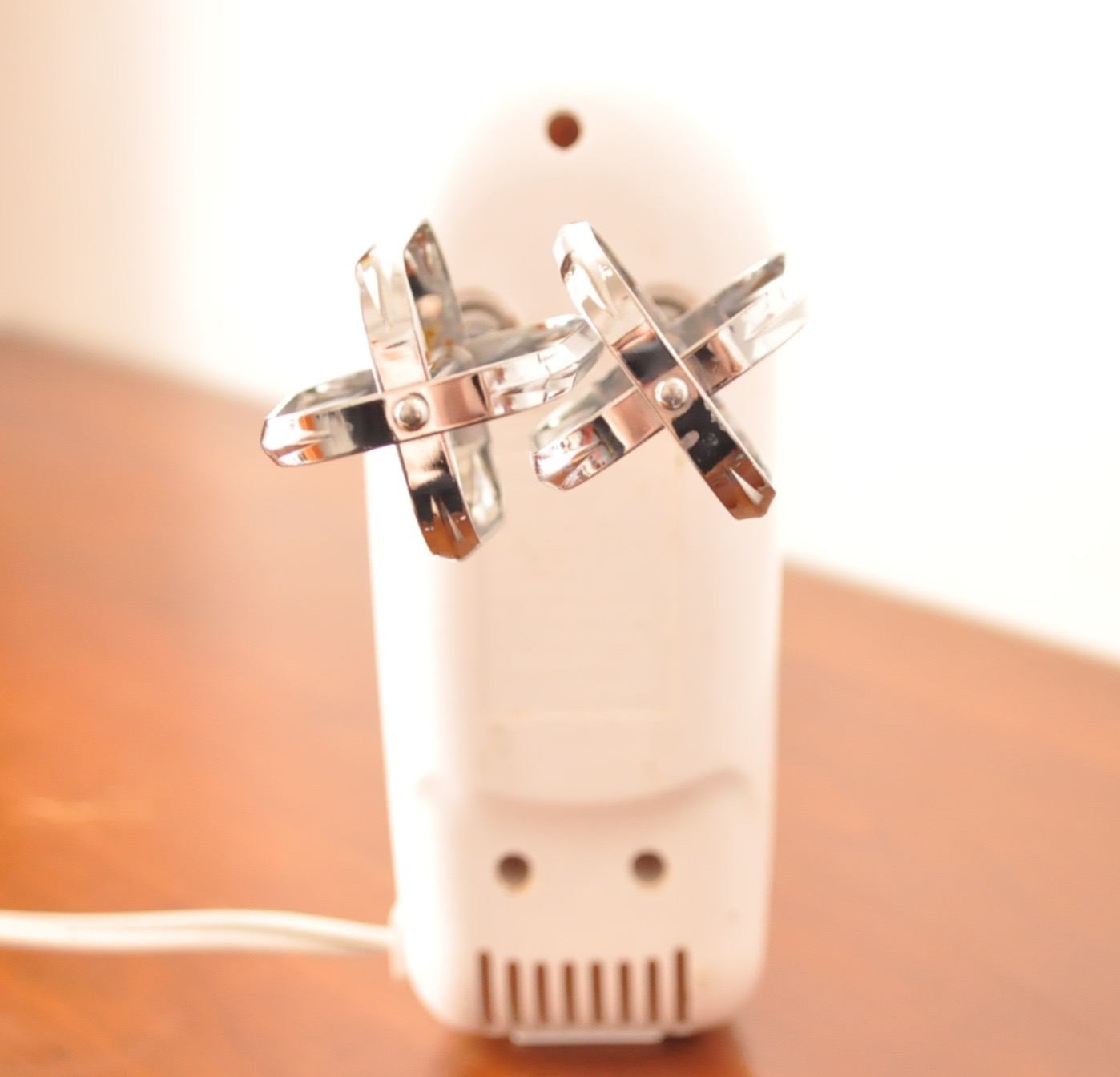 Pans with Lids, Mixing Bowls and Mixer