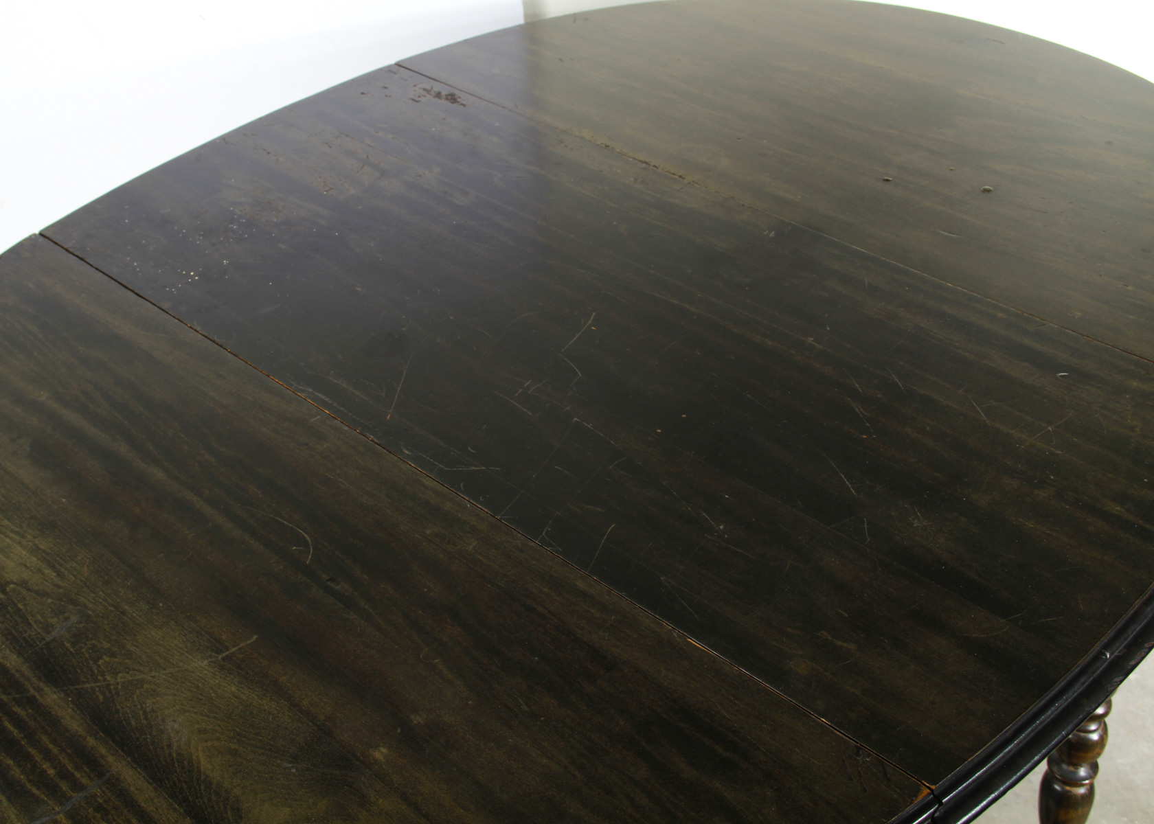 Gateleg Drop-Leaf Table