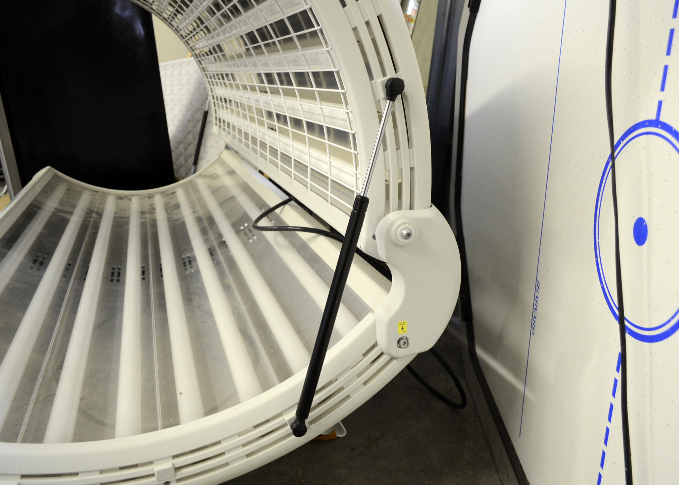 Sunquest Pro 16 SE Tanning Bed