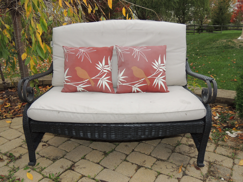 Black Woven Vinyl Patio Love Seat and Coffee Table
