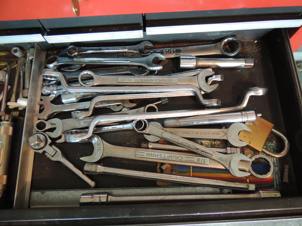 Craftsman Rolling Tool Chest with Top Chest Full of Tools