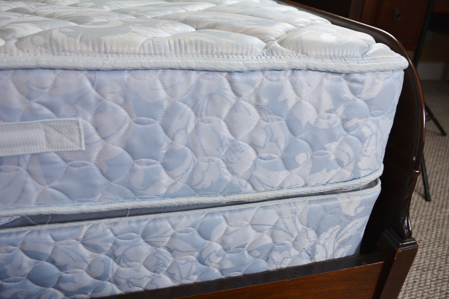 Sealy Posturepedic Twin "Posture Premier" Mattress and Box Spring