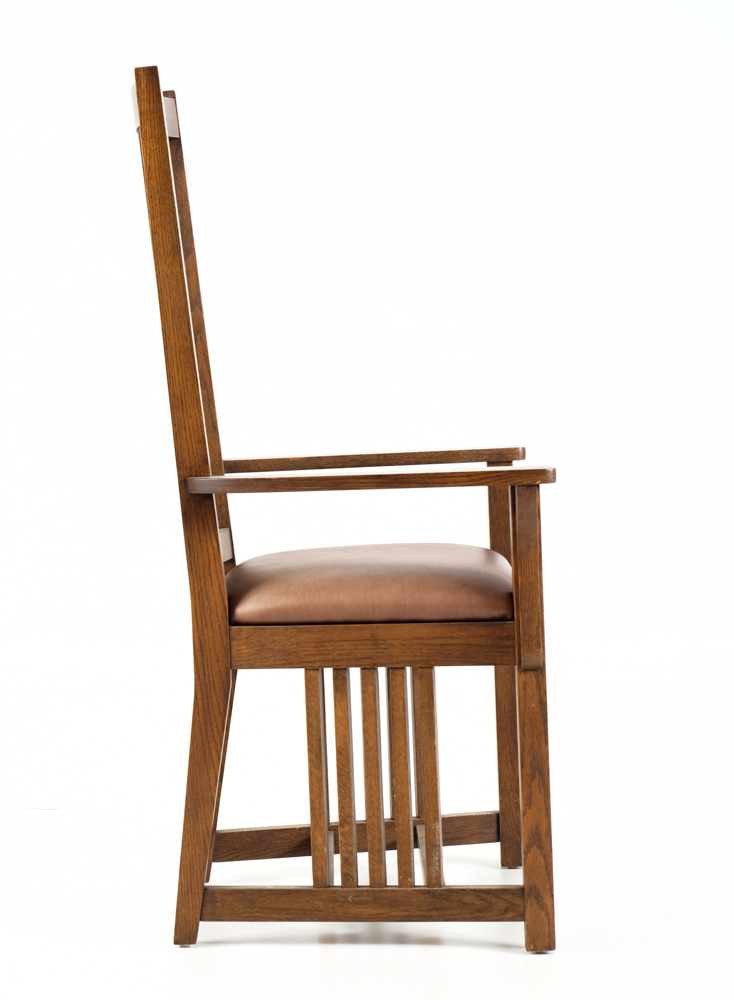 Frank Lloyd Wright - Prairie Style Oak Table and Six Chairs