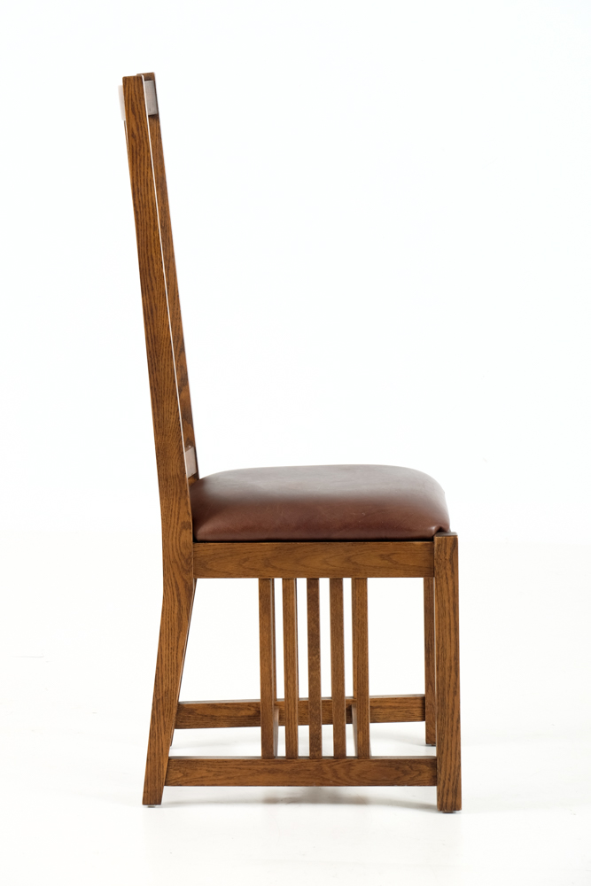 Frank Lloyd Wright - Prairie Style Oak Table and Six Chairs