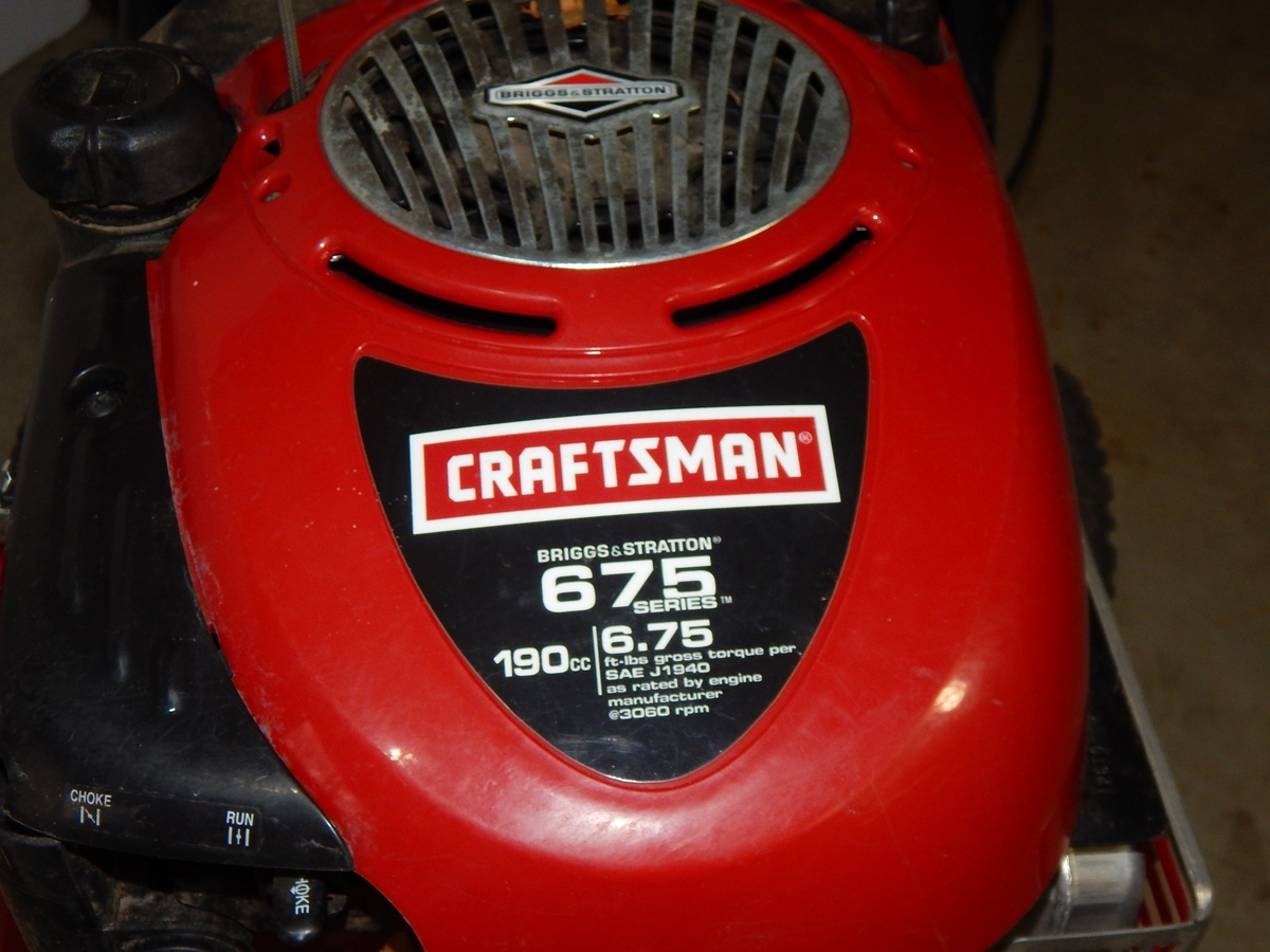 Craftsman Briggs and Stratton 675 Series Lawn Mower Mulcher