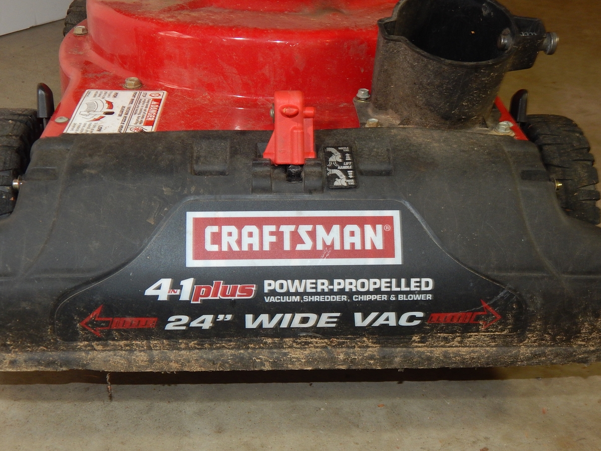 Craftsman Briggs and Stratton 675 Series Lawn Mower Mulcher