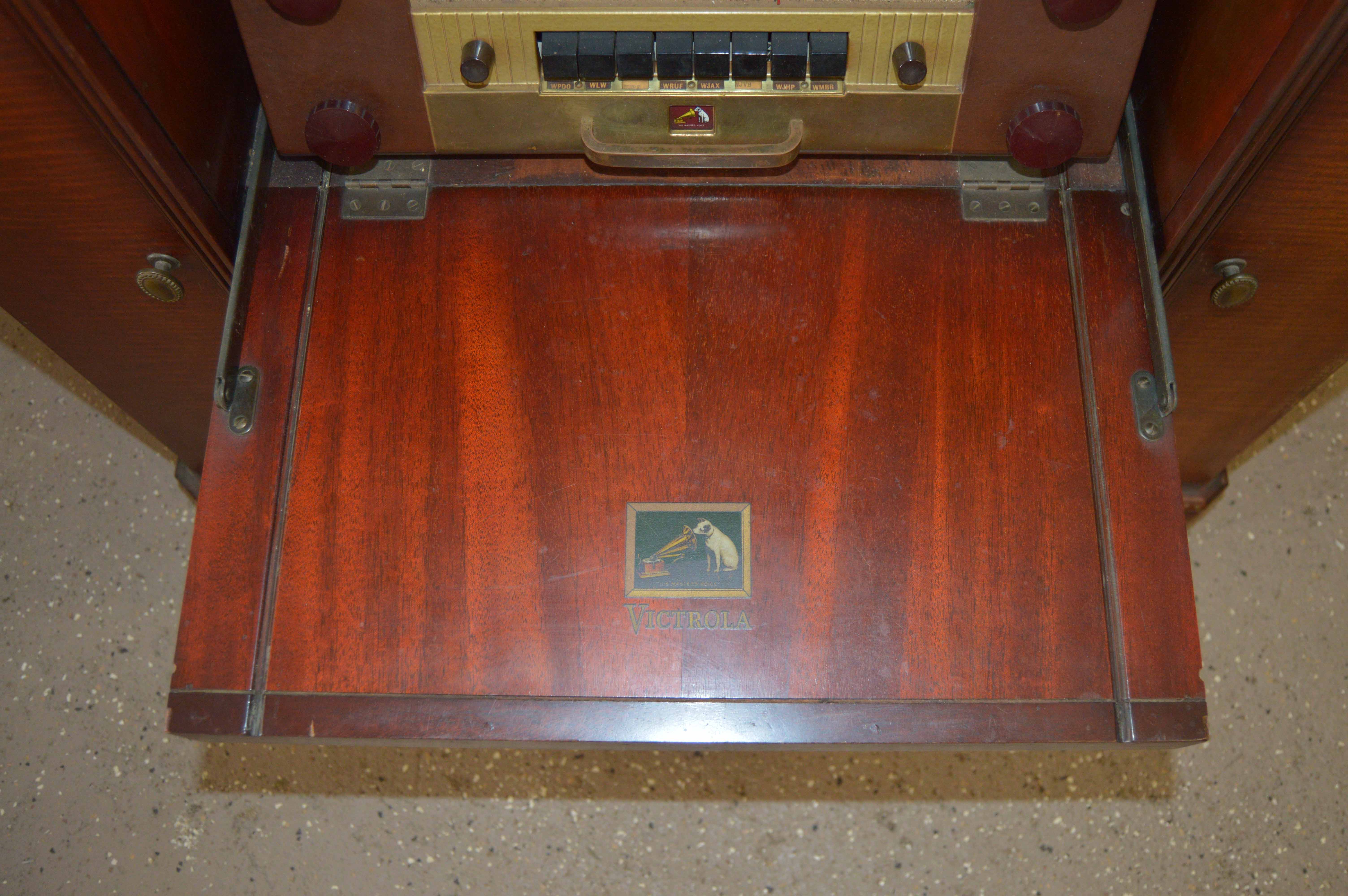 Vintage Victrola RCA Victor Record Player