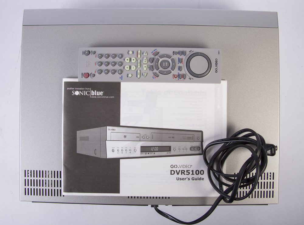 Sonic-Blue Go Video DVR 5100 DVD/VCR Combo Player