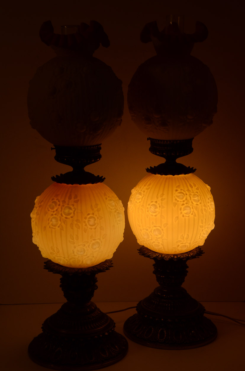 Pair of Vintage Fenton Gone with the Wind Burmese Glass Lamps