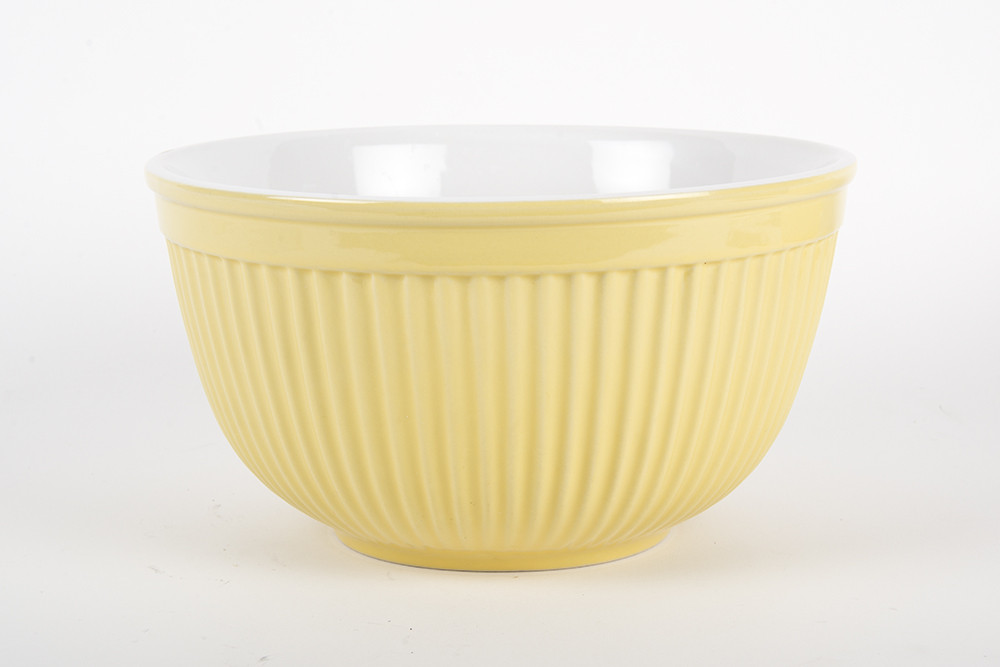 Crate & Barrel Nesting Bowls