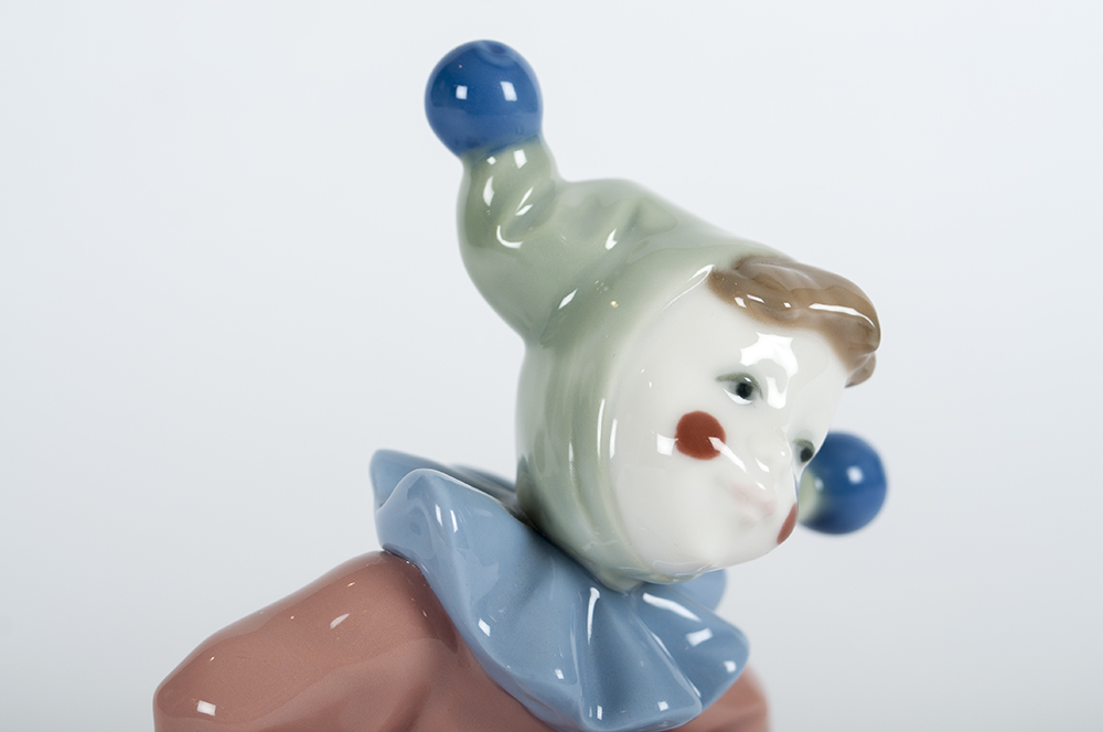 Lladro "Jingles" Figurine