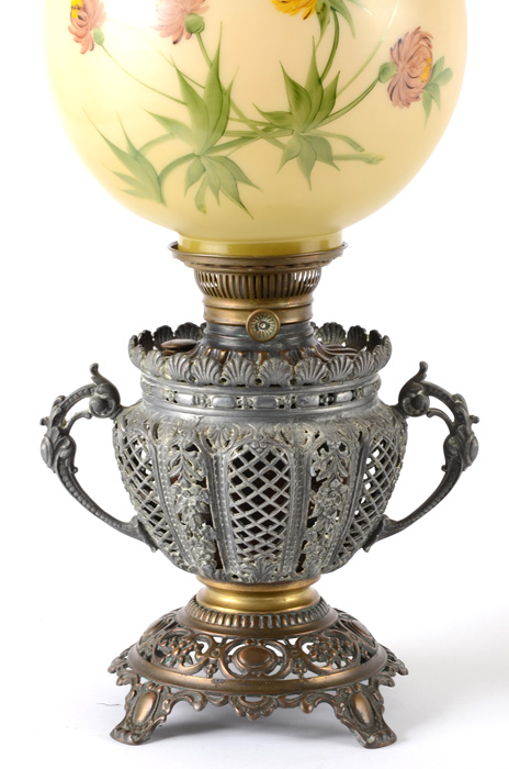 Rayo Hand-Painted Globe Oil Lamp