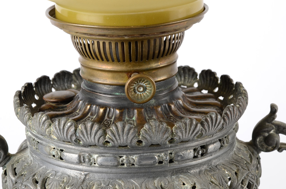 Rayo Hand-Painted Globe Oil Lamp