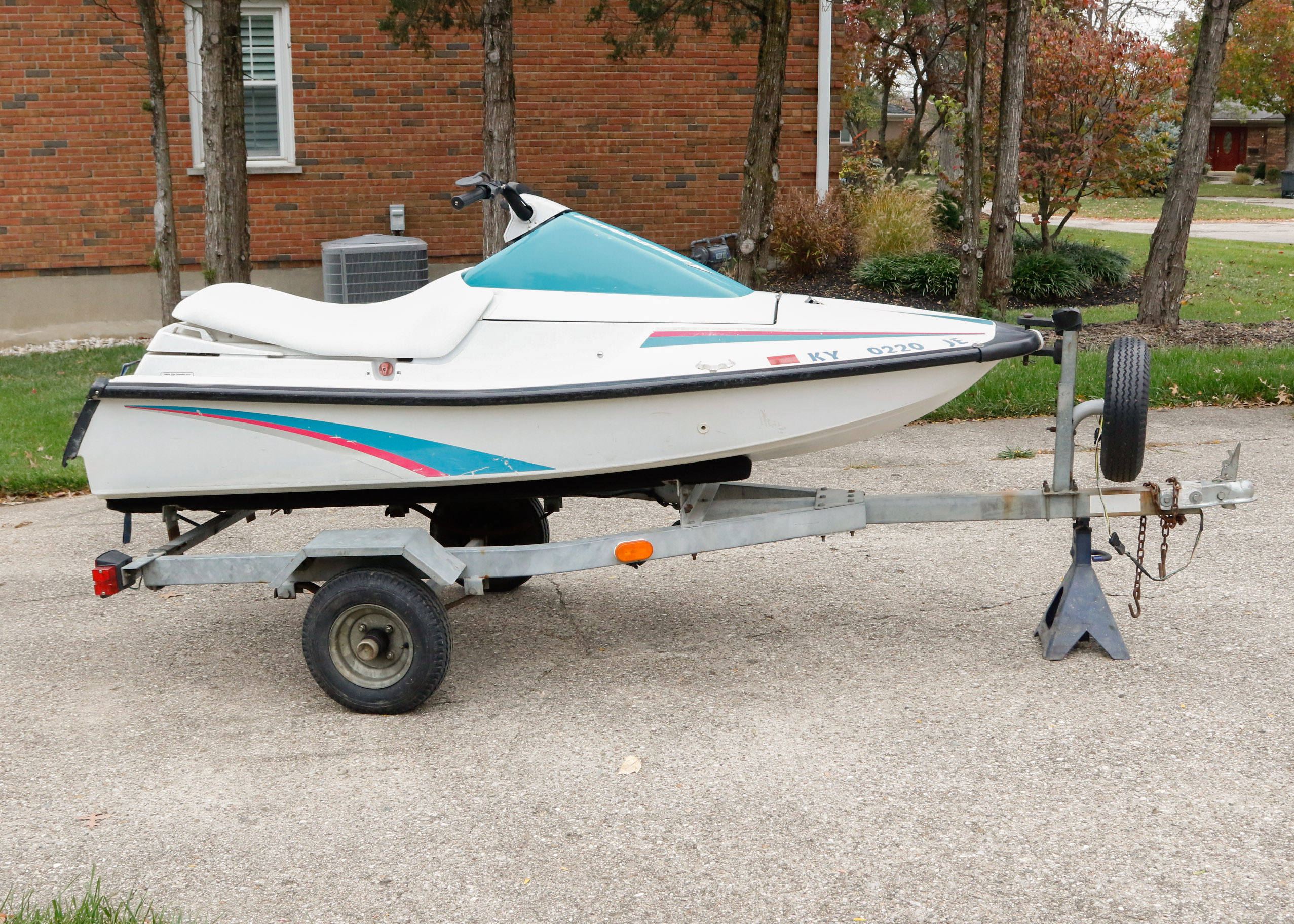 Yamaha Wave Runner with 10' Trailer