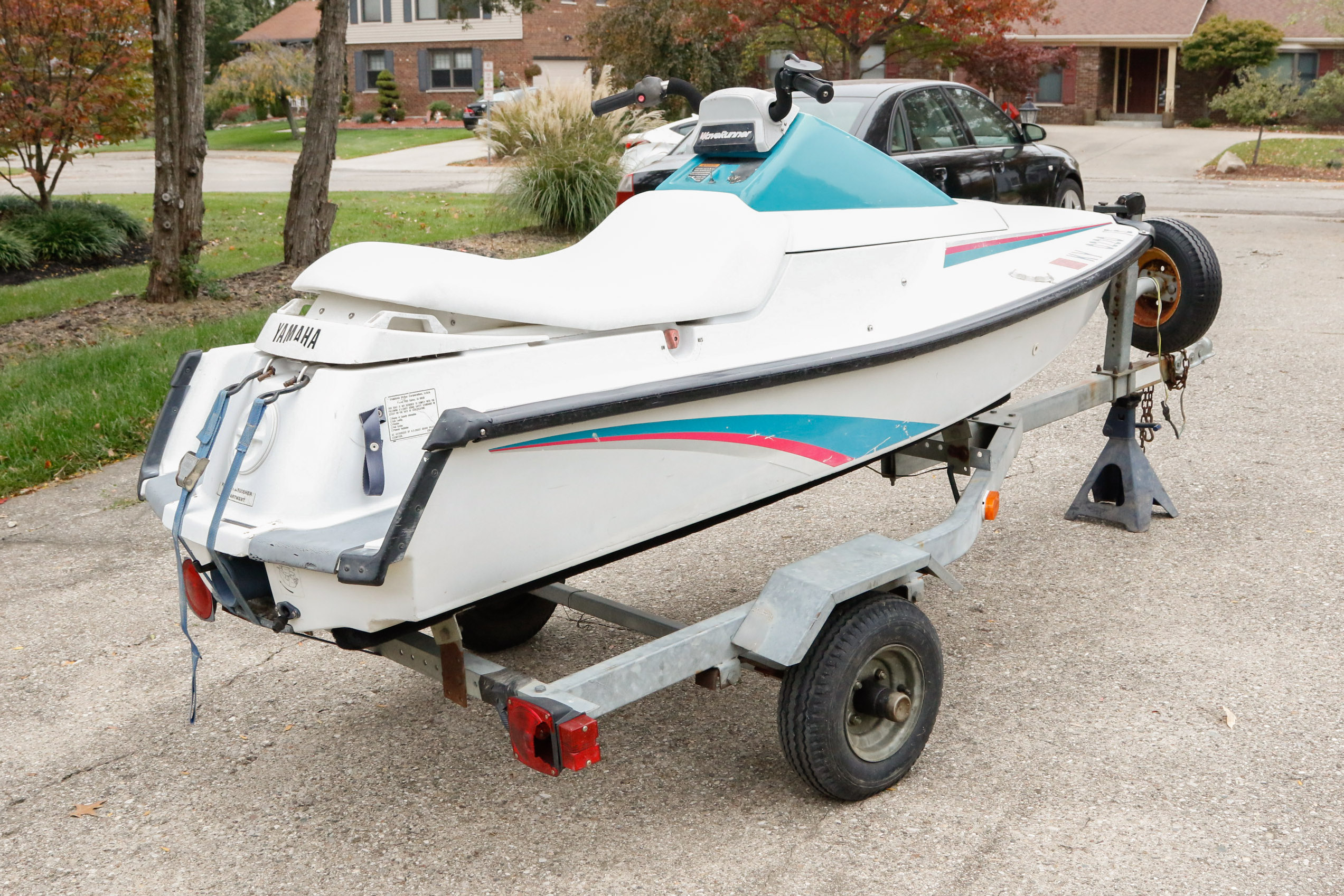 Yamaha Wave Runner with 10' Trailer