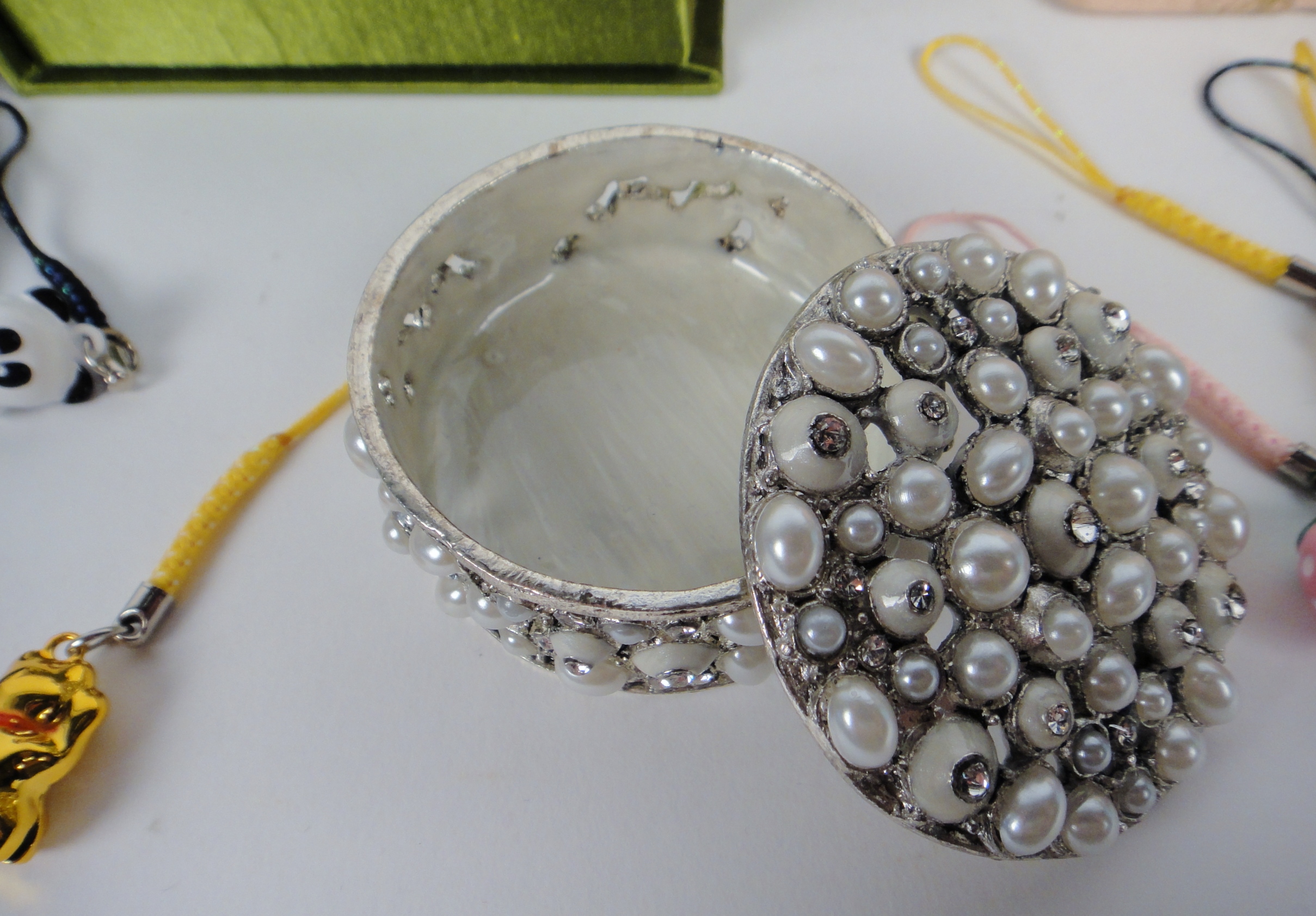 Young Girls Jewelry and Accessories