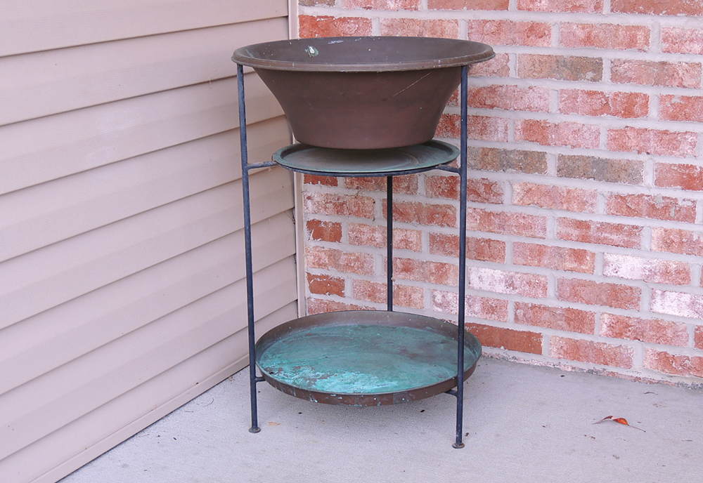 Copper Patio Beverage Party Tub in Iron Rack