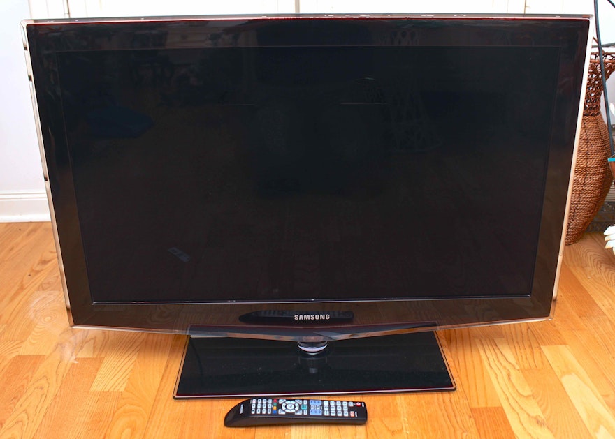 Samsung 36 inch TV with Remote