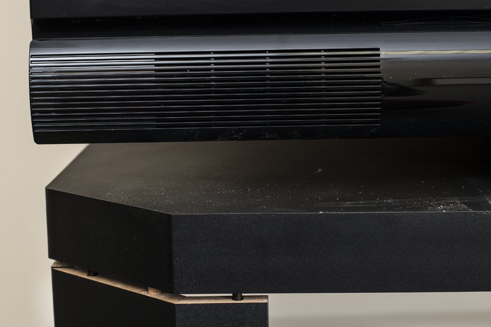 Mitsubishi Big Screen Television