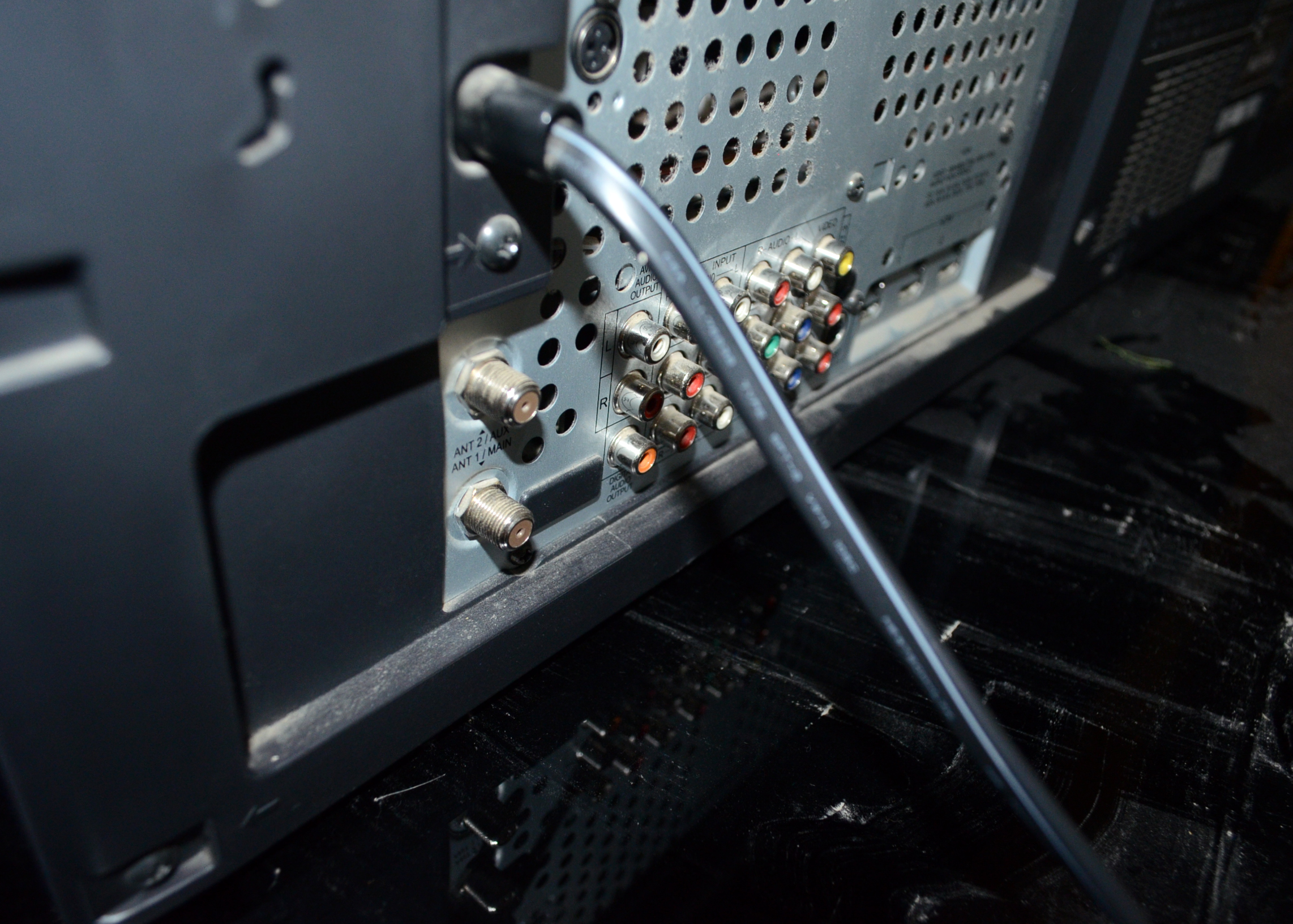 Mitsubishi Television with Media Console