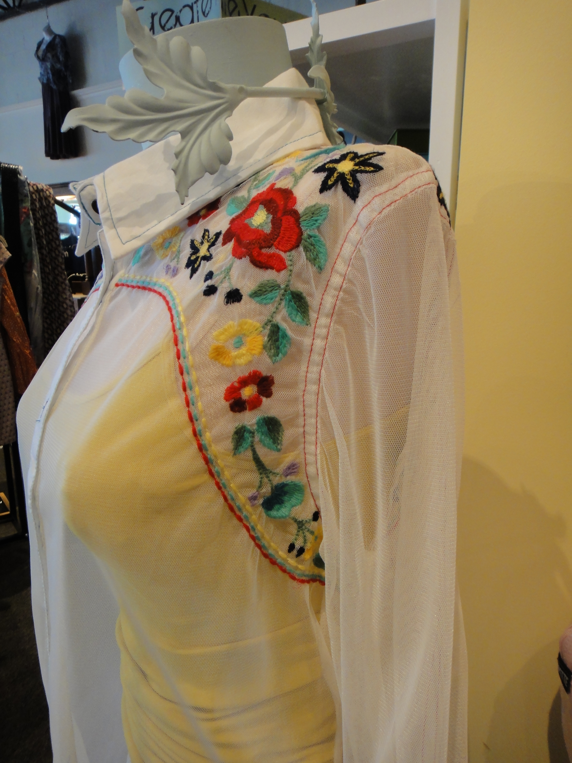 New Double D Ranchwear Carleen Embroidered Outfit Size M