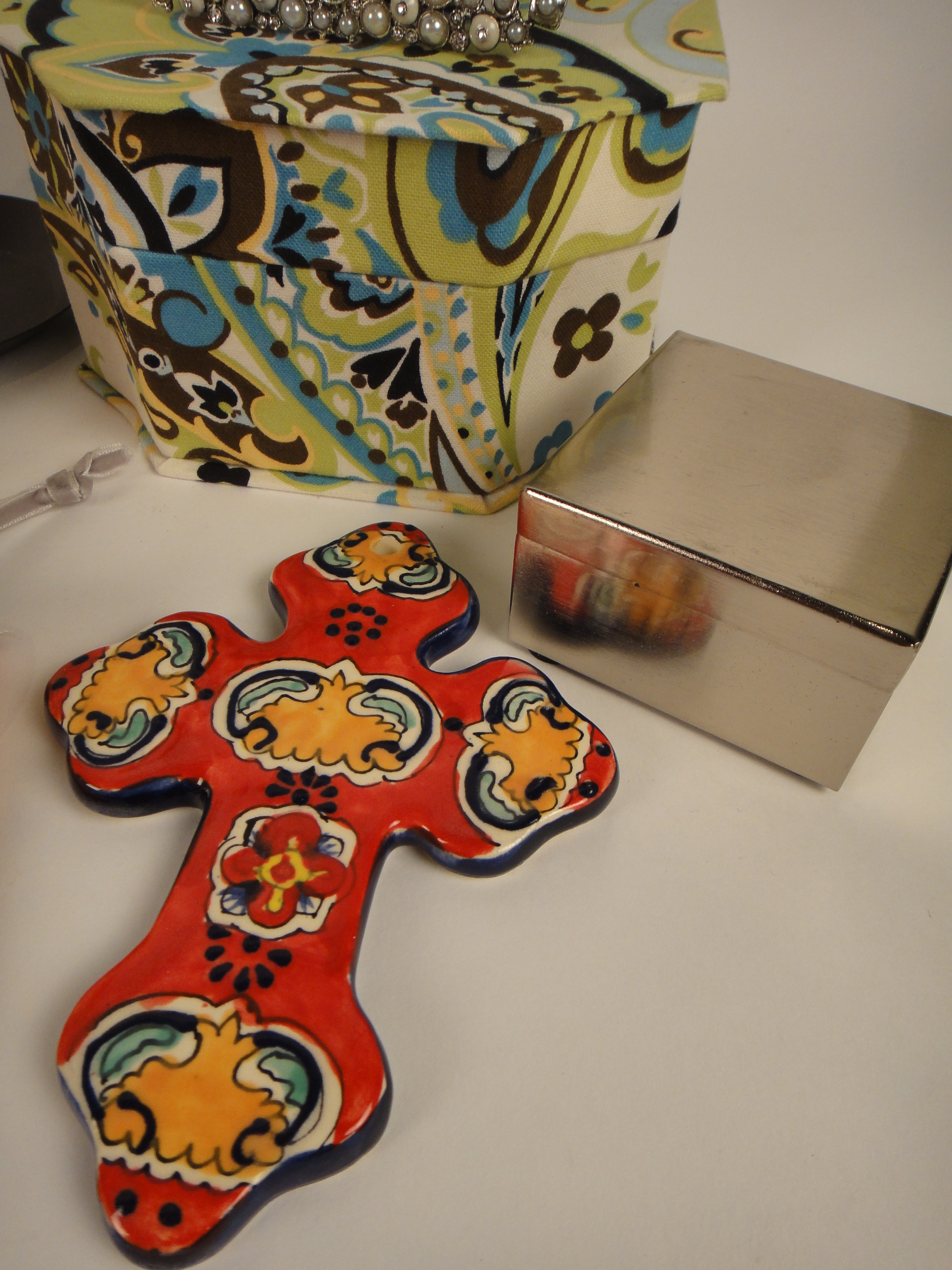 Vintage Look Jewelry Tree, Trinket Boxes, Frame, Jewelry and More