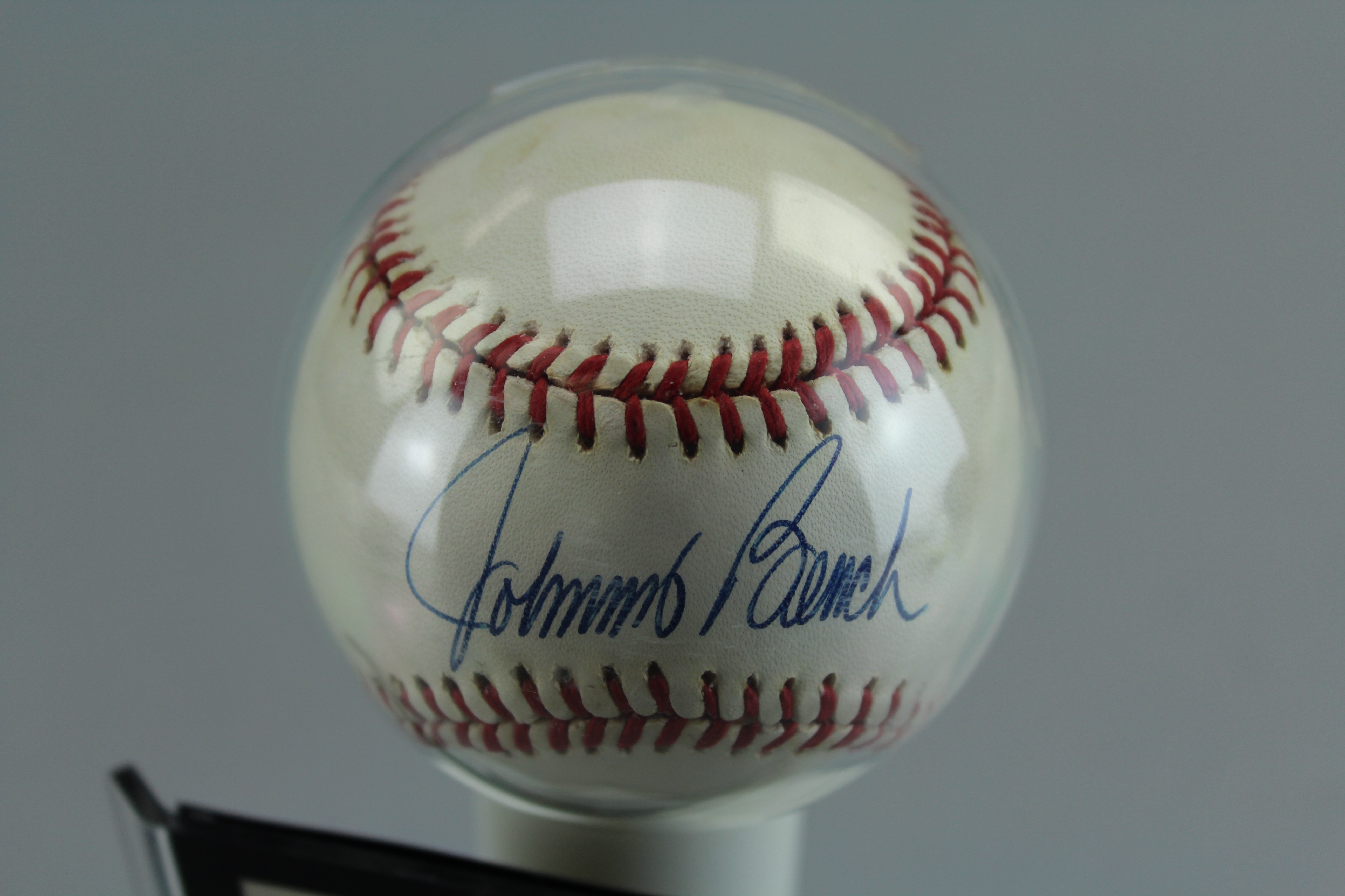 Pete Rose And Johnny Bench Autographed Baseballs