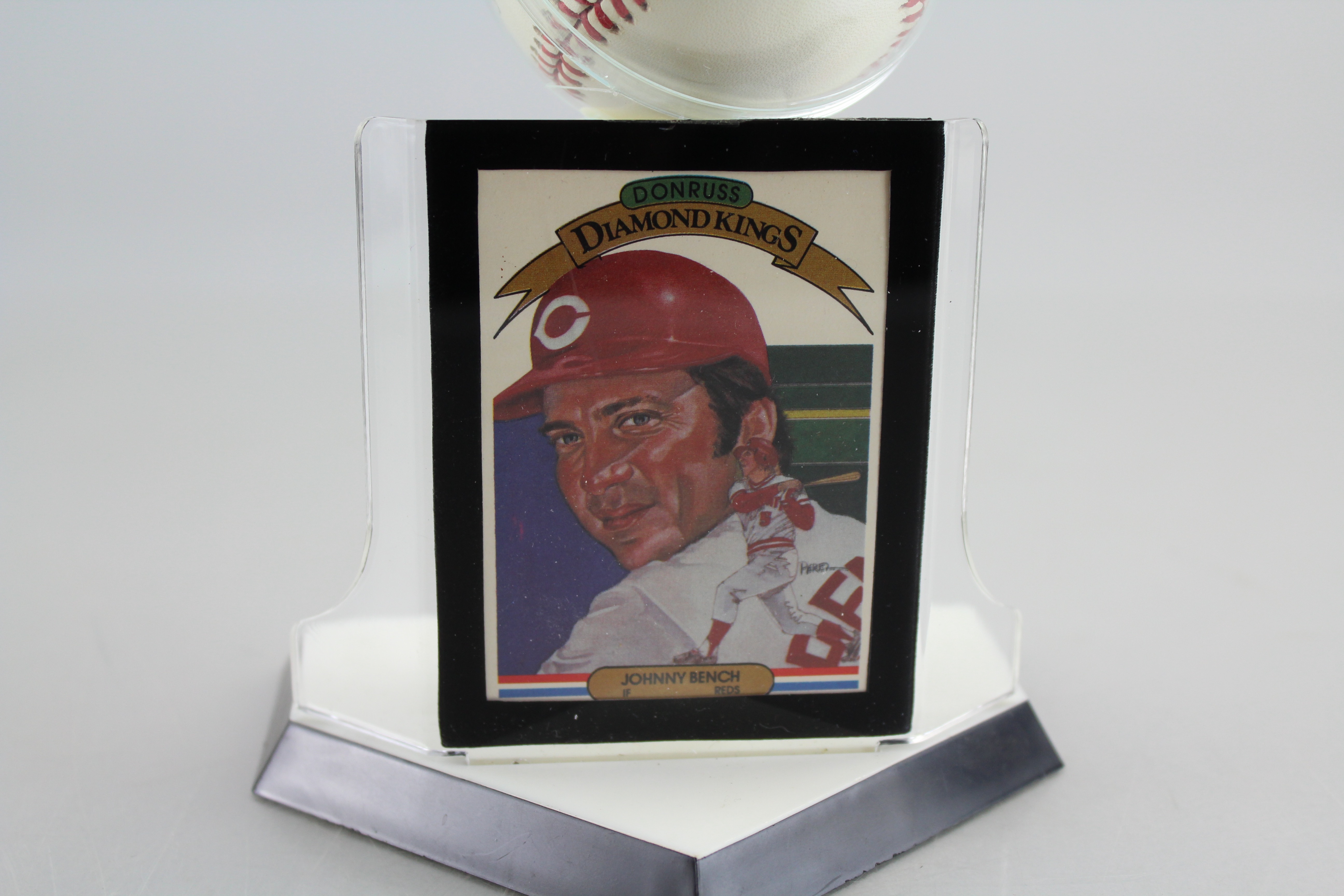 Pete Rose And Johnny Bench Autographed Baseballs