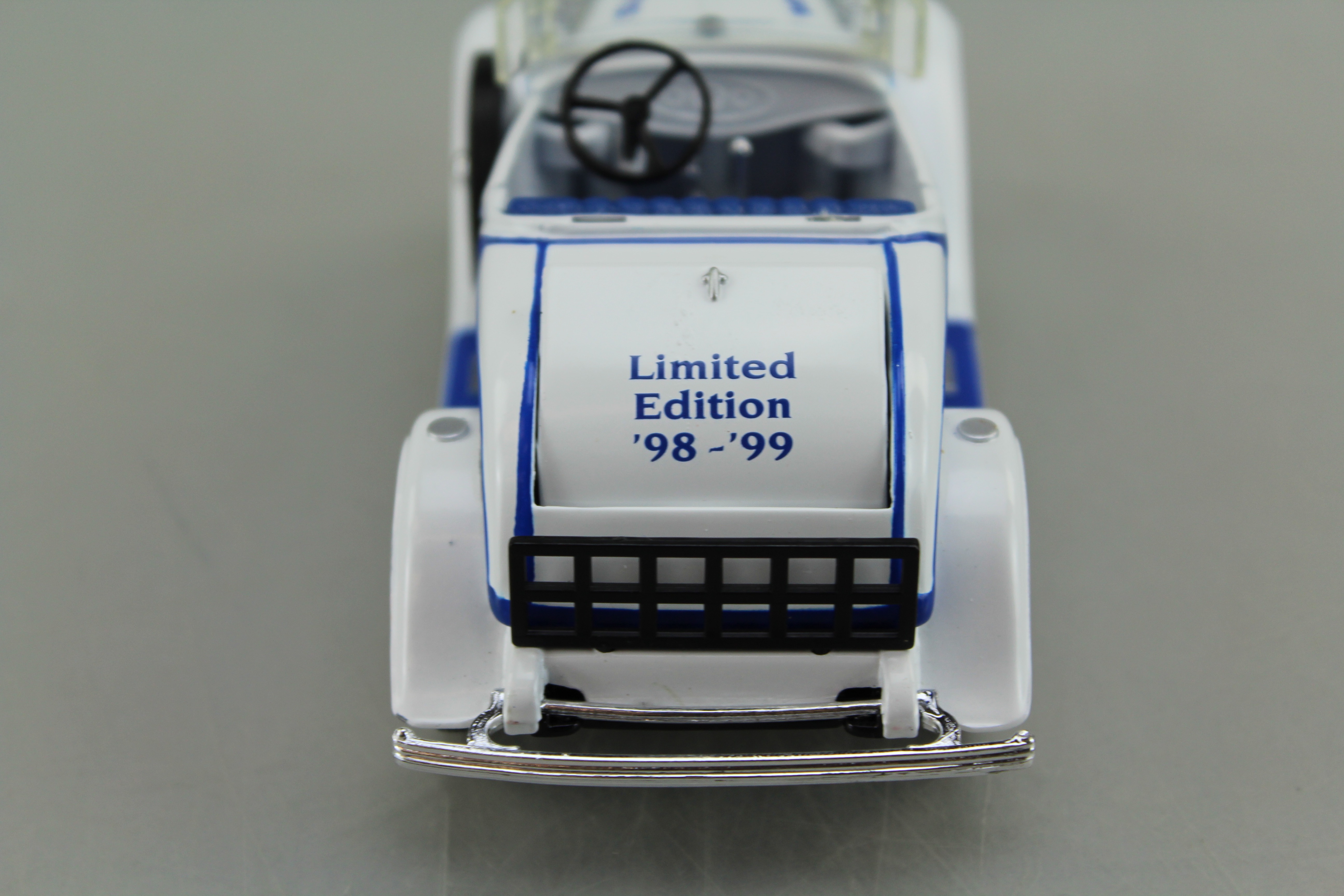 Ertl Collectibles 1930 Ford Roadster