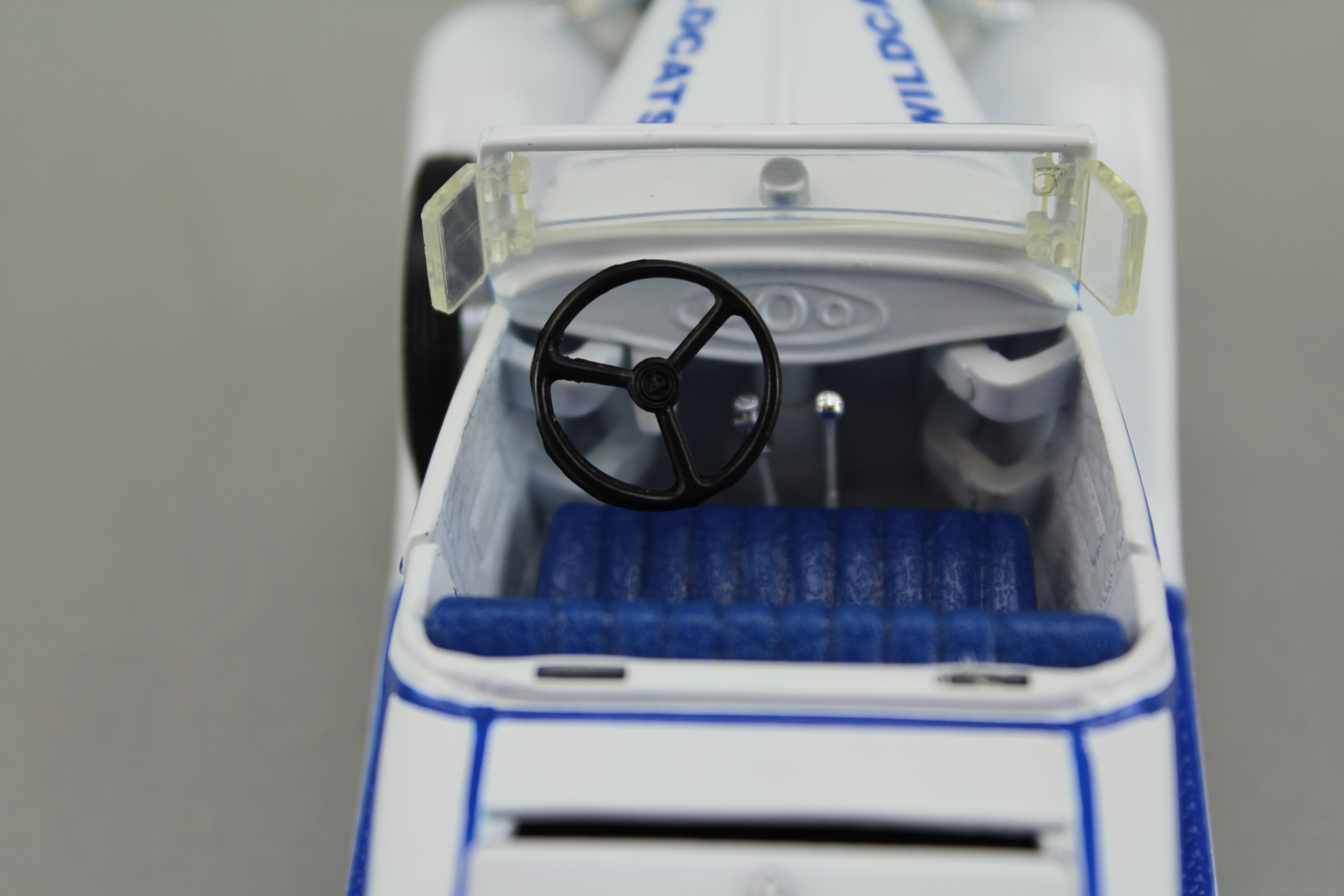 Ertl Collectibles 1930 Ford Roadster