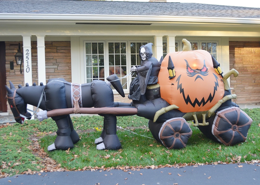 Frontgate Halloween Stage Coach of Fright Inflatable