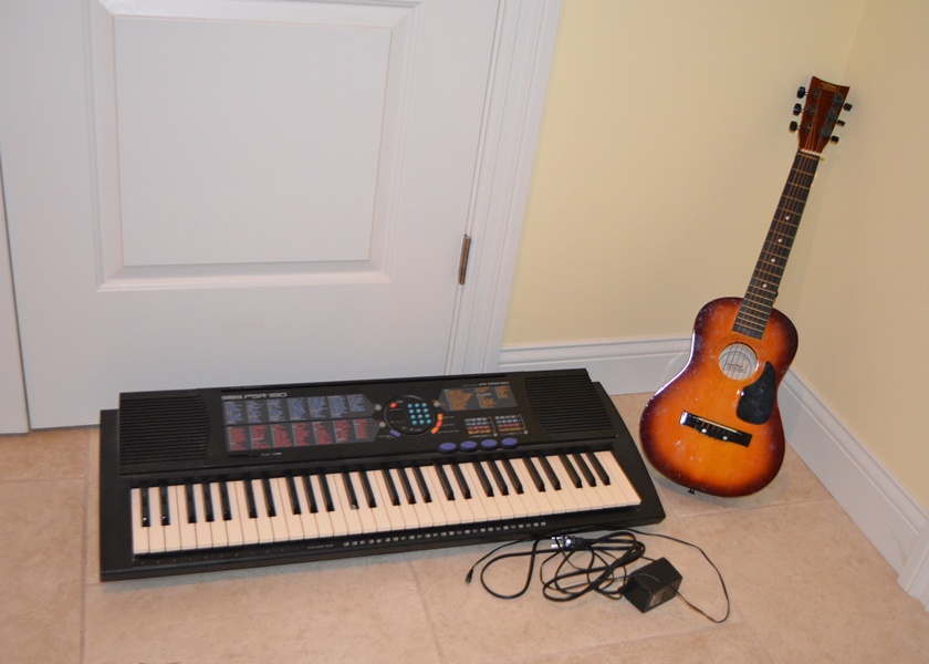 Yamaha Keyboard PSR-180 and First Act Discovery Student Guitar