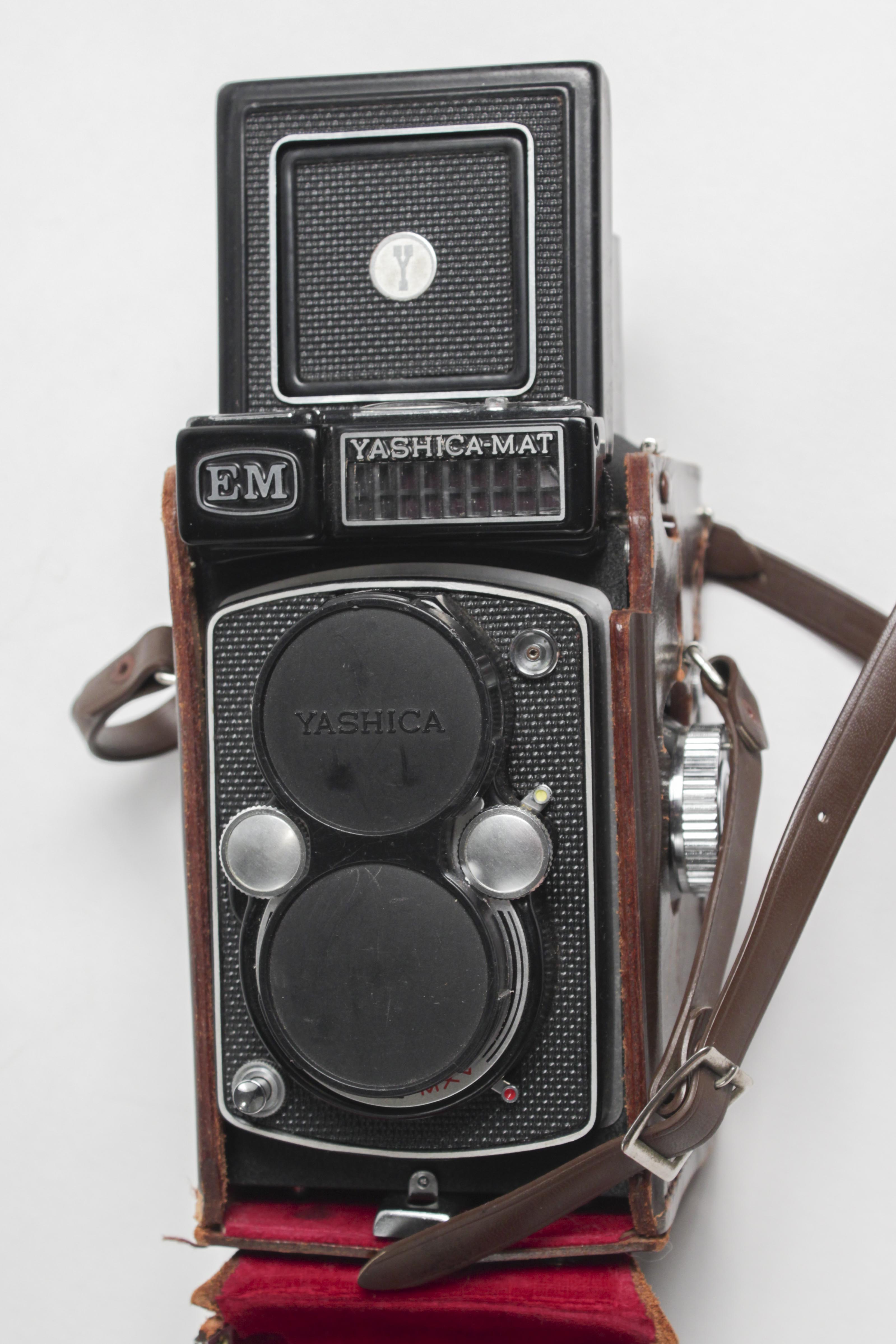 Yashica-Mat EM Double Lens Camera in Leather Case