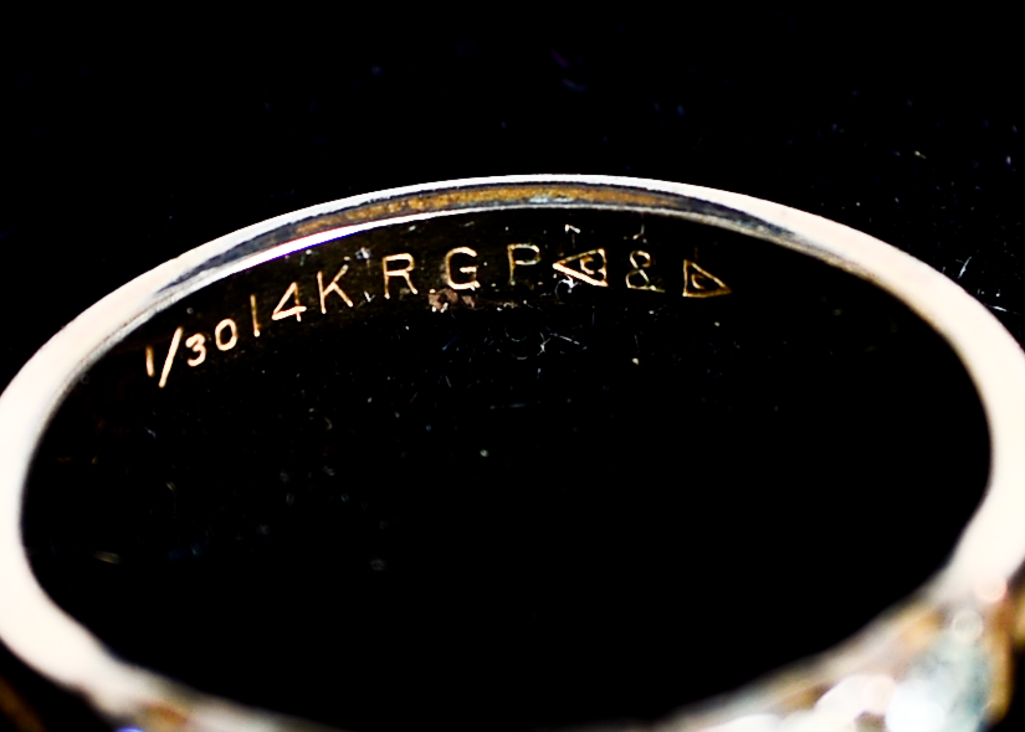 14 Karat Rolled Yellow Gold and ‘Diamond’ Ring