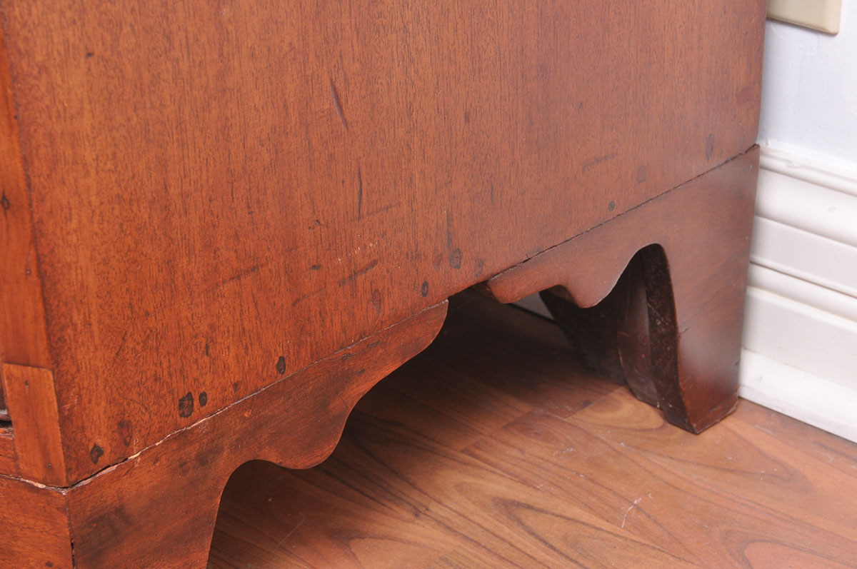 19th Century Bow Front Chest of Drawers