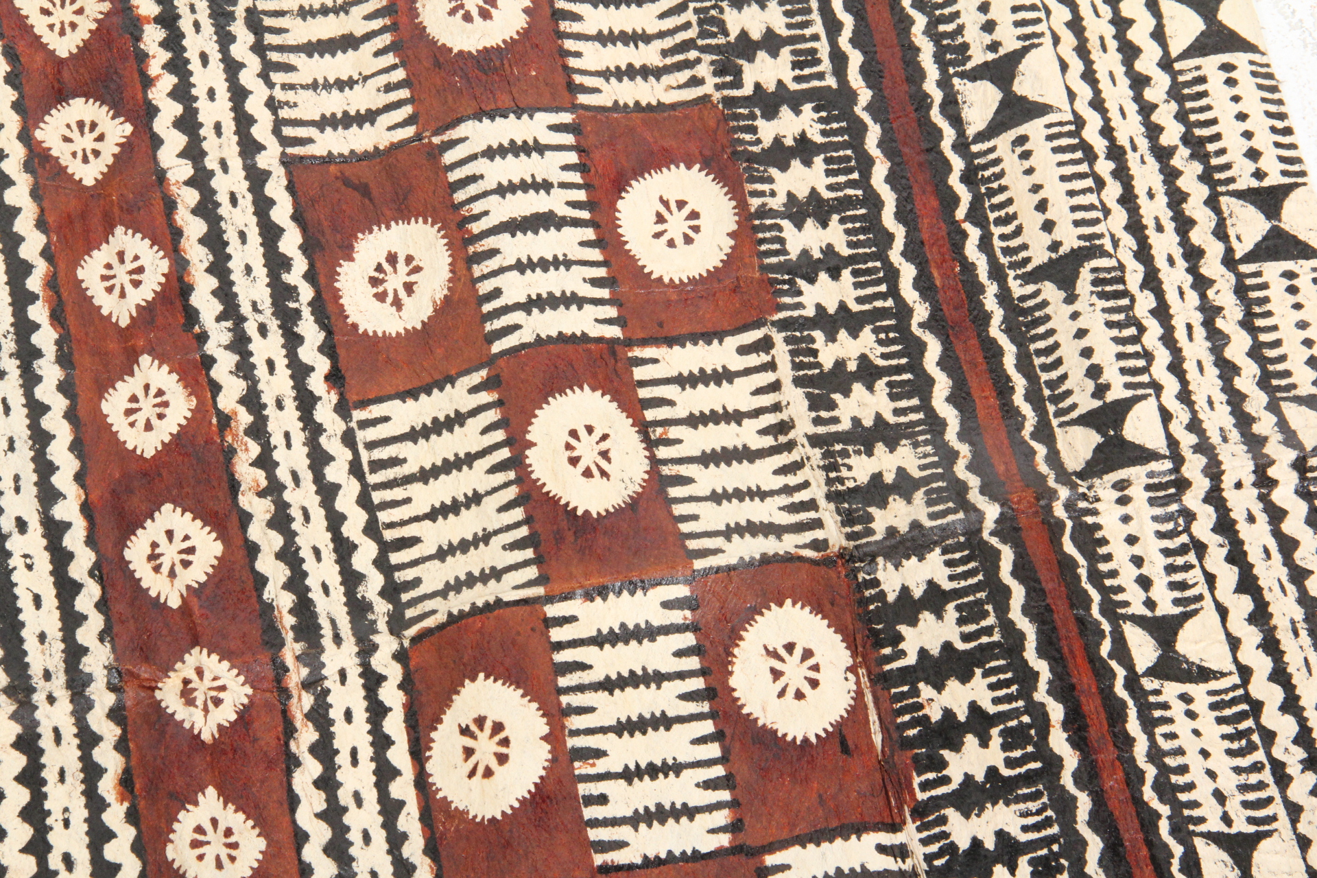 Large Fijian Tapa Print on Masi