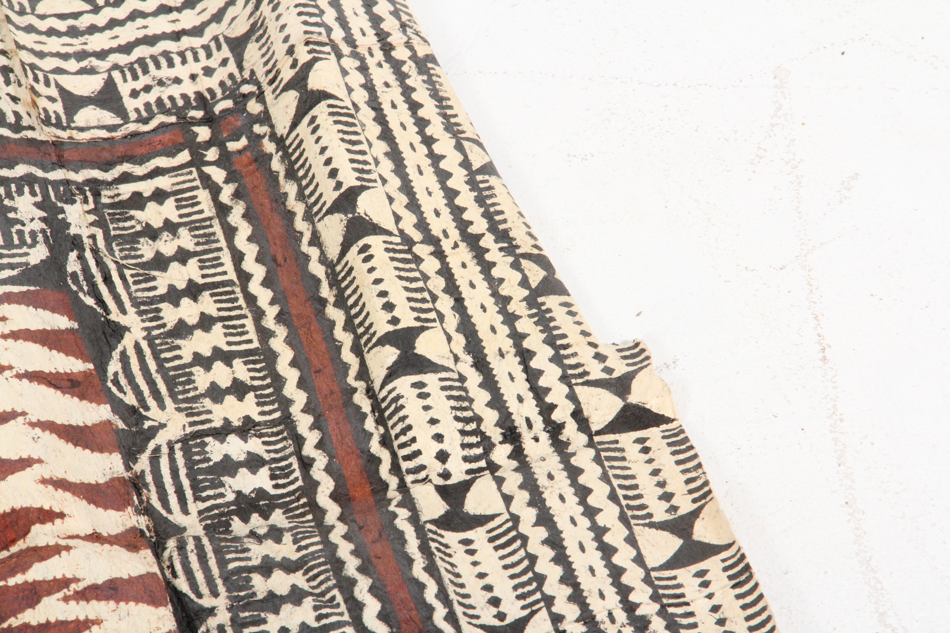 Large Fijian Tapa Print on Masi