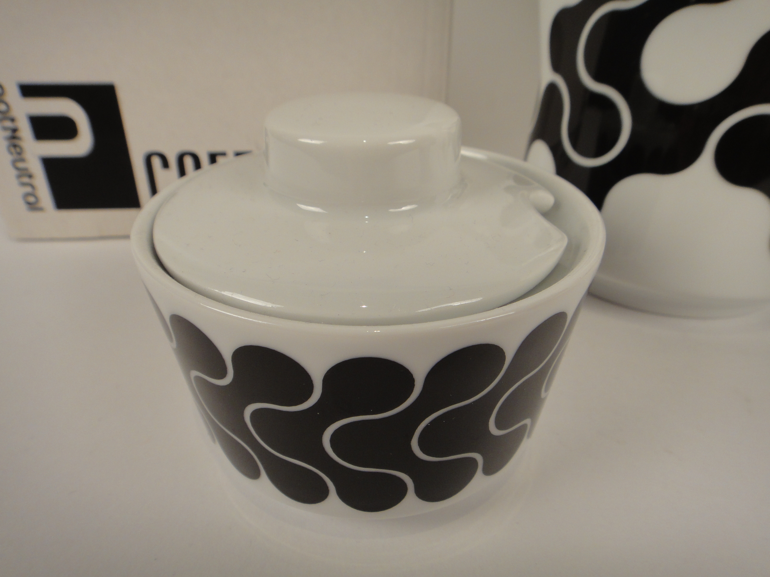 NotNeutral Porcelain Coffee Set