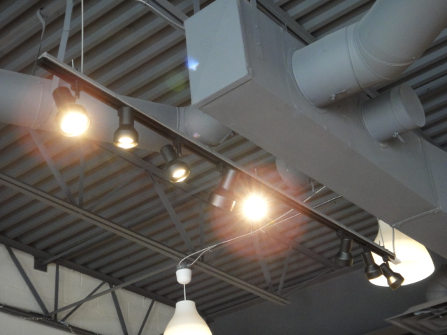 11 Bars of Track Lighting