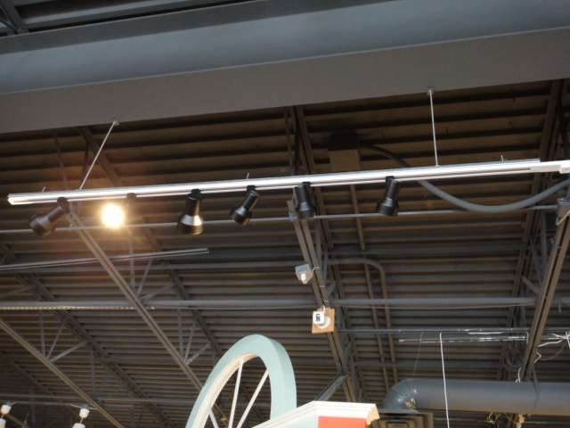 11 Bars of Track Lighting