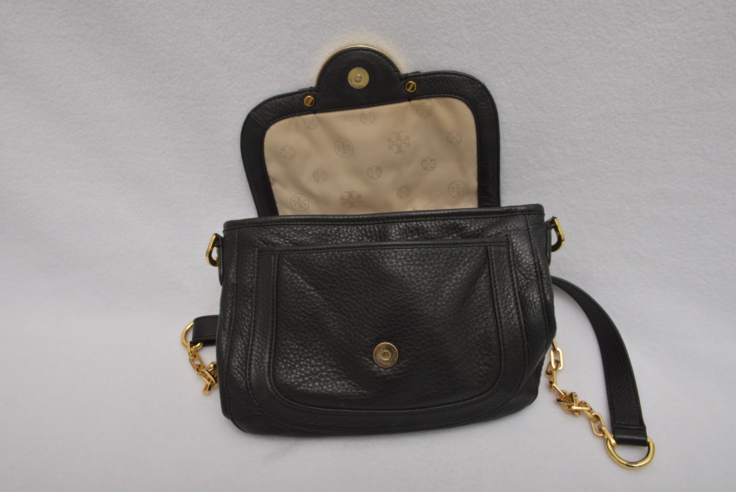 Tory Burch Black Leather Amanda Messenger Bag