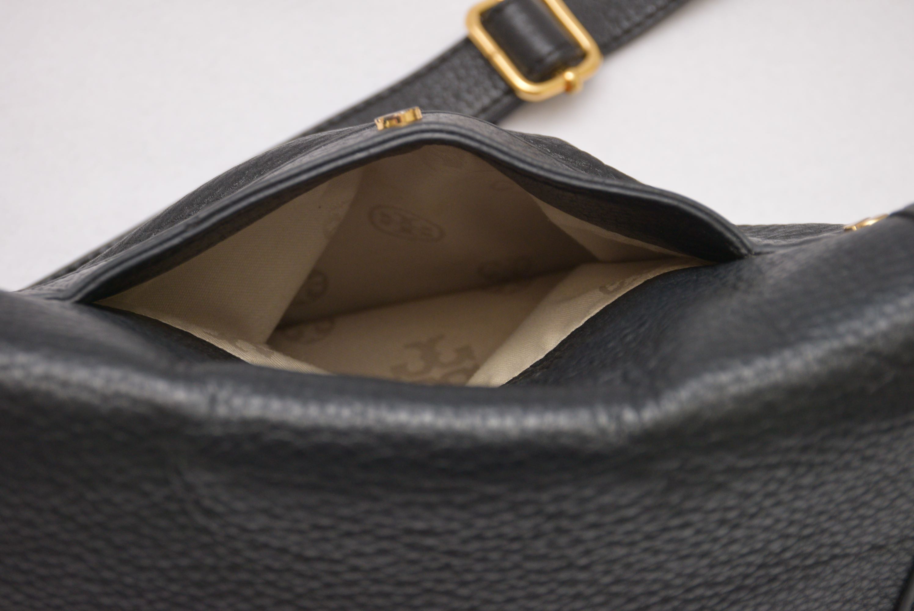 Tory Burch Black Leather Amanda Messenger Bag