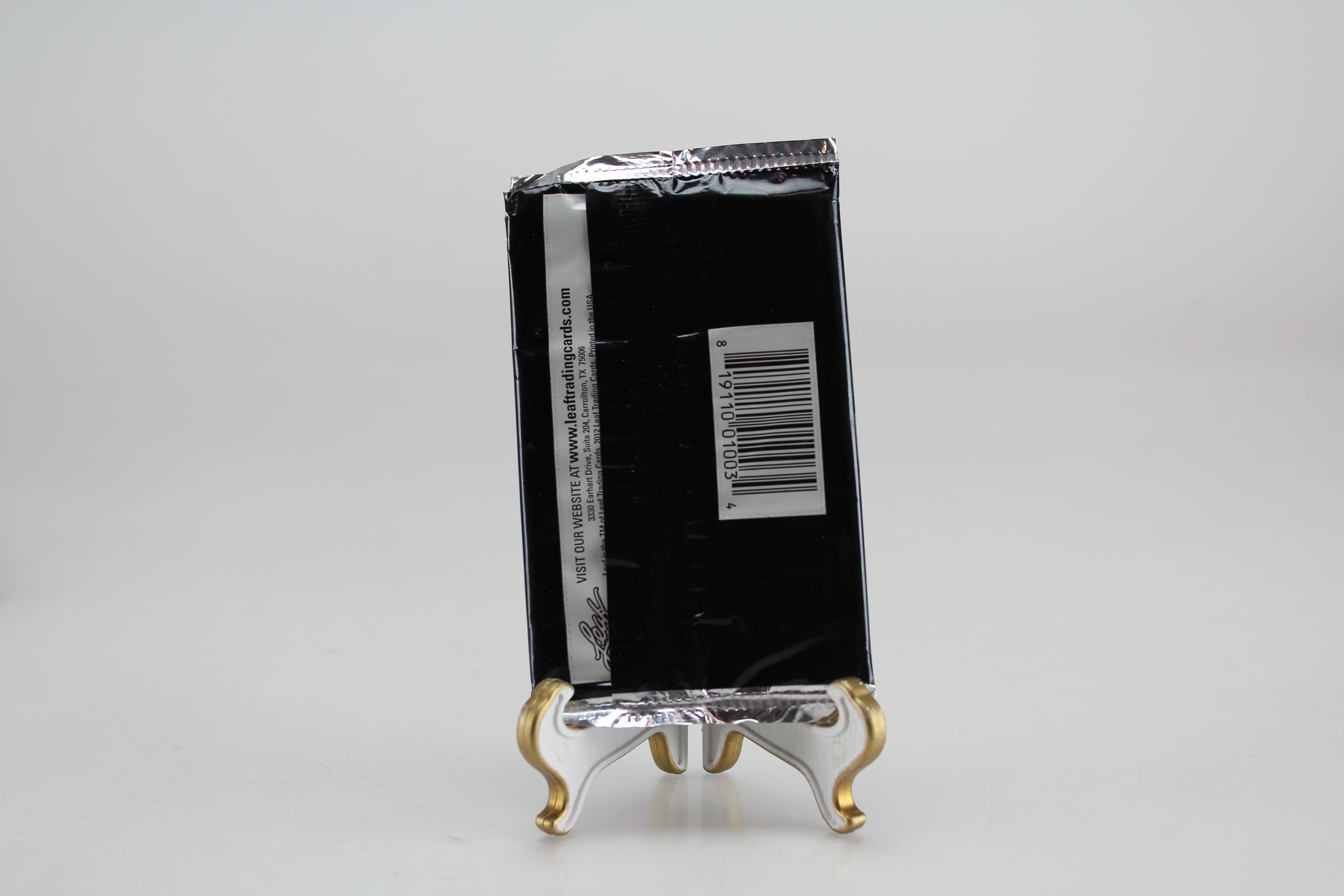 Beckett Magazine and Unopened Card Packs Featuring Pete Rose