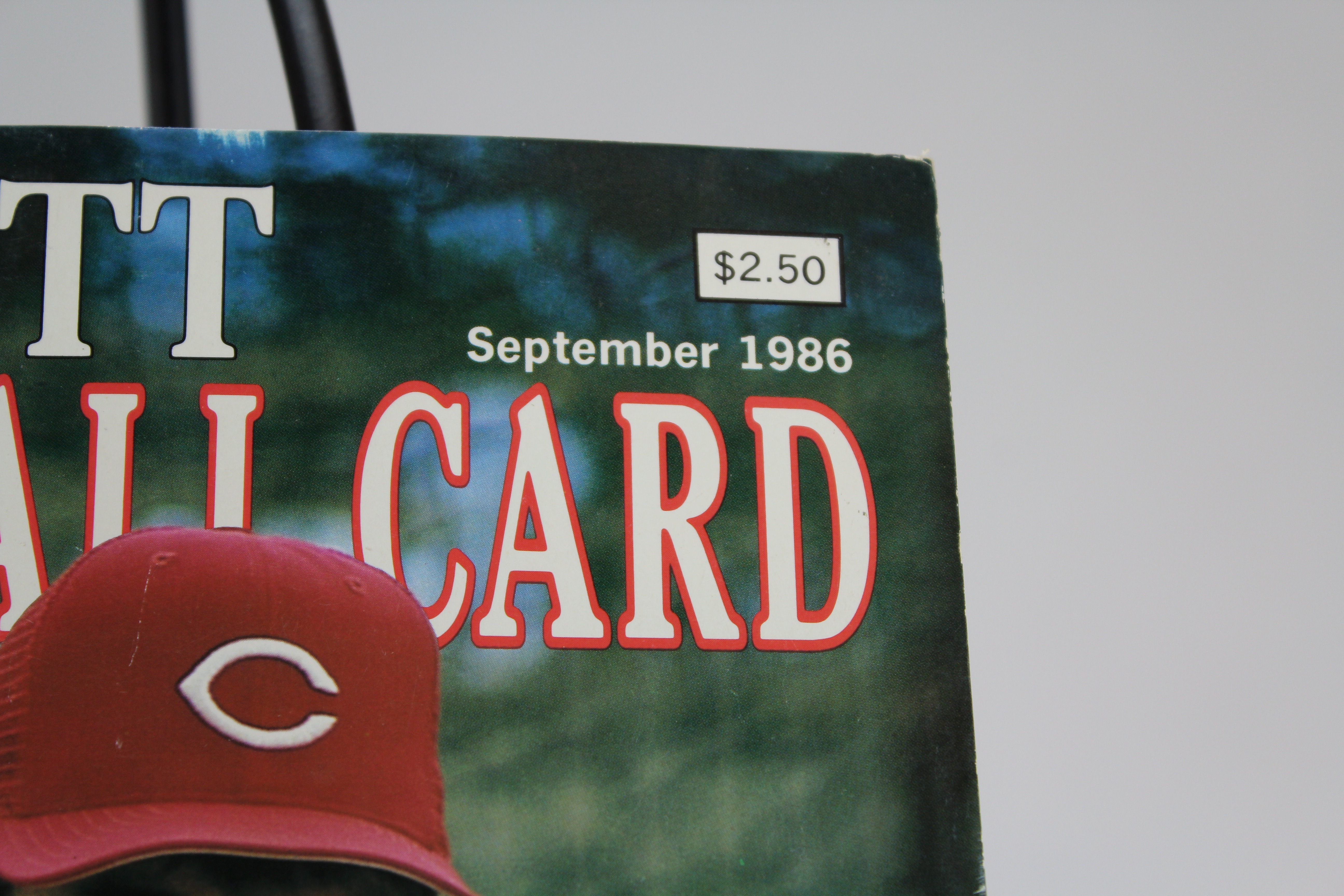 Beckett Magazine and Unopened Card Packs Featuring Pete Rose