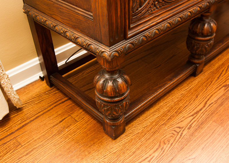 Early 20th Century Jacobean Revival Oak Sideboard Console